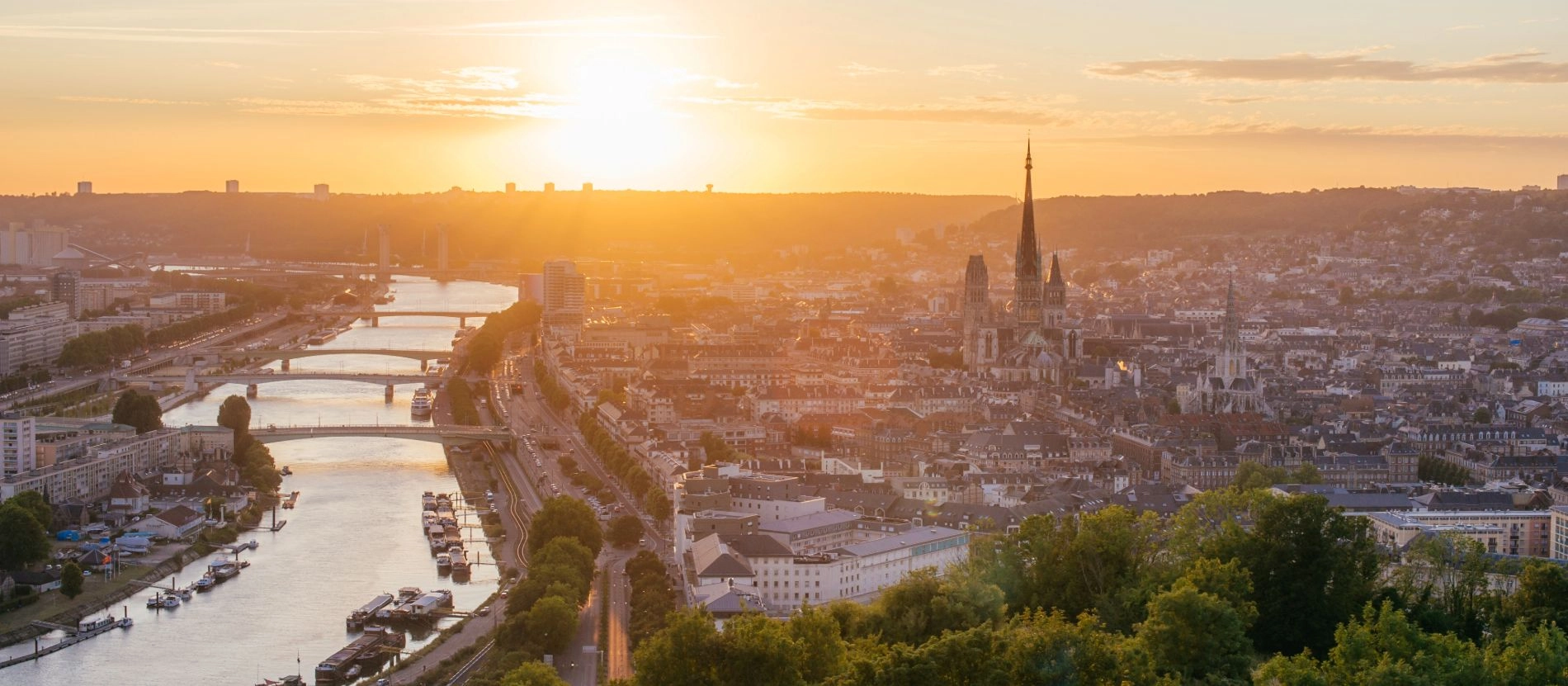 Banner_Kryssning_på_Seine_Rouen_AdobeStock_101828925 (1)